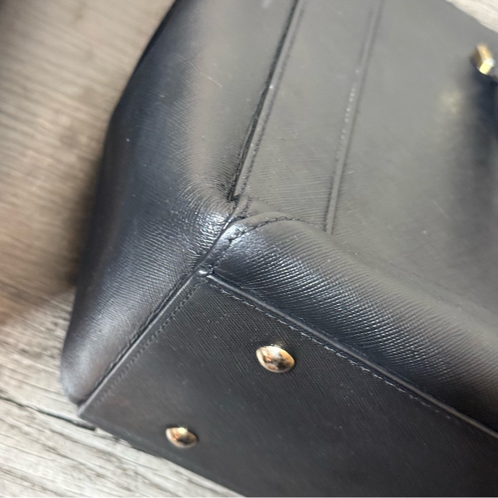 💎MCM DARK NAVY BLUE SAFFIANO LEATHER LAPTOP BAG💎 - Picture 12 of 16